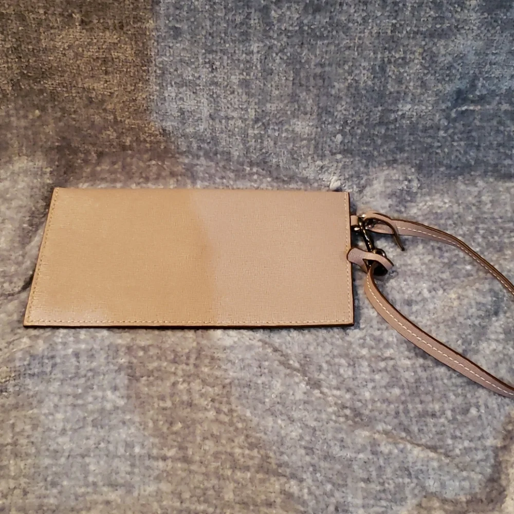 Dooney & Bourke Beige Shoulder Bag with Gold Hardware - Picture 5 of 5